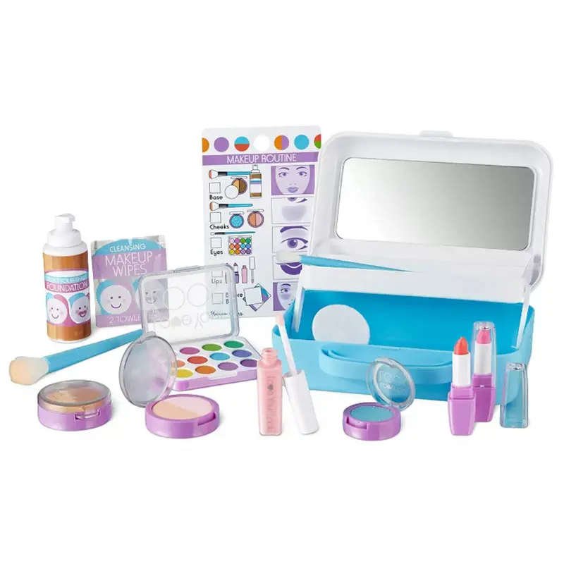 16-Piece Melissa & Doug Love Your Look Pretend Makeup Kit Playset 1