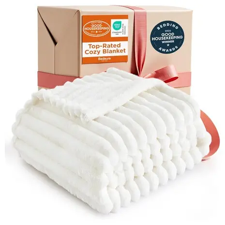 Bedsure Gentlesoft White Throw Blanket 1