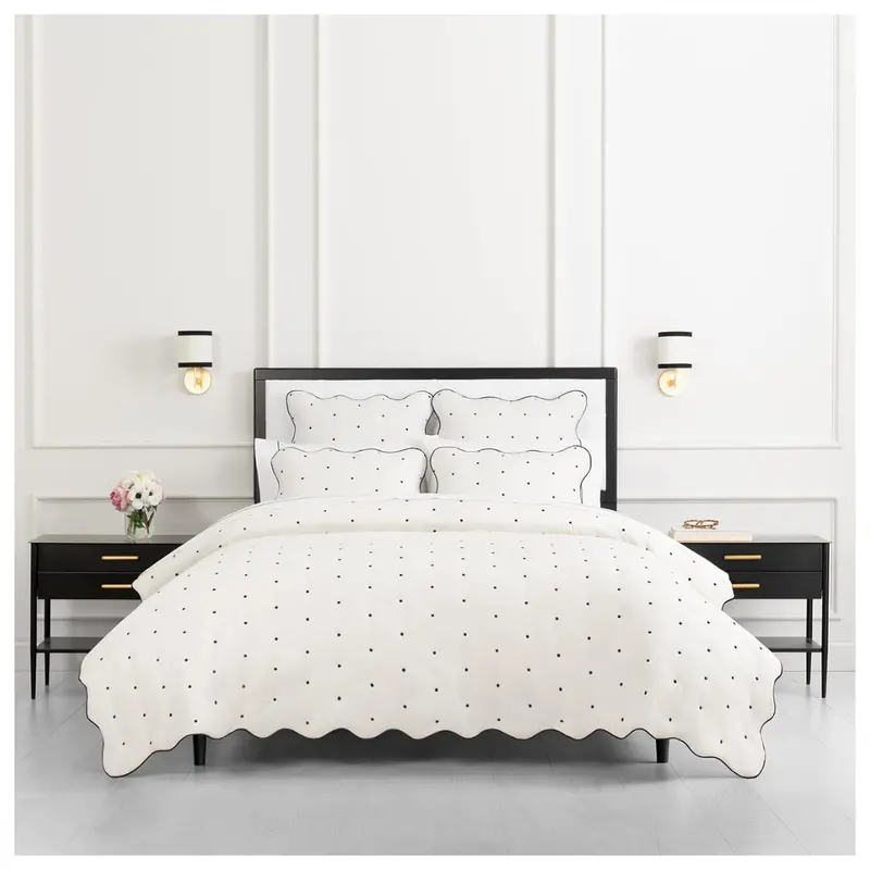 Kate Spade New York Scalloped Edge 3-Piece Full/Queen Quilt Bedding Set 1