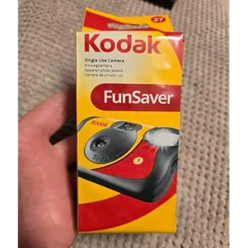 Kodak Funsaver 35Mm Disposable Camera With Flash 1