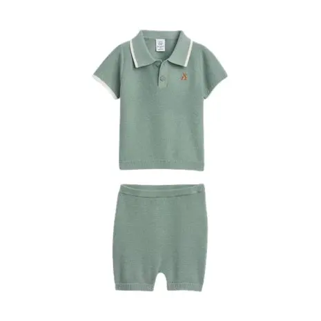 Stack Discounts At Gap Clothing Sitewide! 1