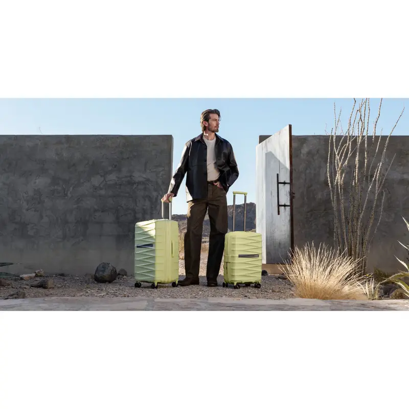 Up To 40% Off + Extra 15% Off On Luggage At Samsonite 1