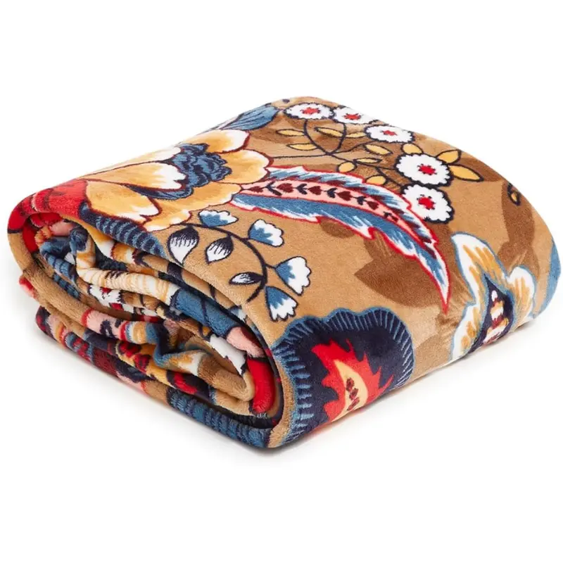 Vera Bradley Women's Disney Fleece Plush Throw Blanket 1