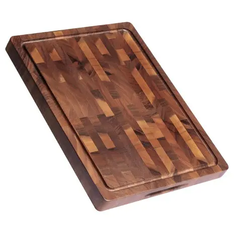 Walnut End-Grain Cutting Board 1