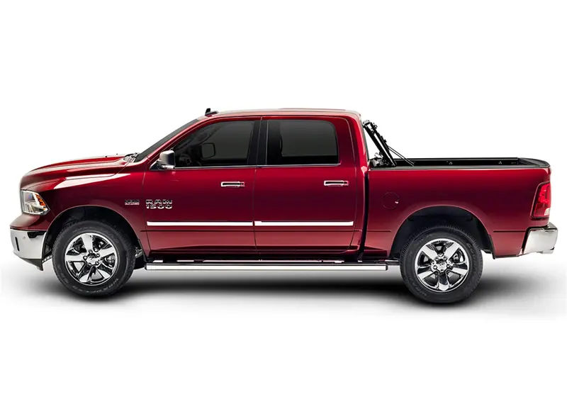 Bakflip F1 Hard Folding Tonneau Cover – 2007–2021 Toyota Tundra (5'6") 1